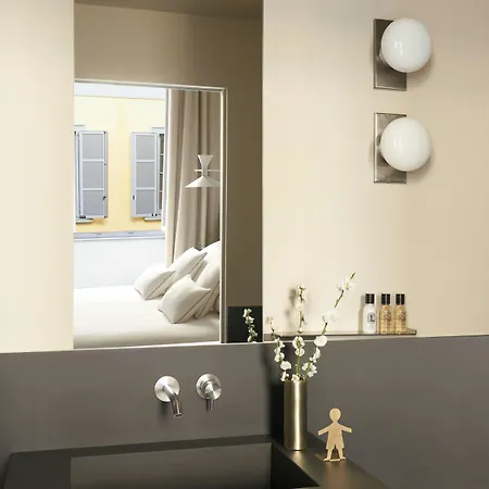 Crossing Manzoni Gæstehus Milano