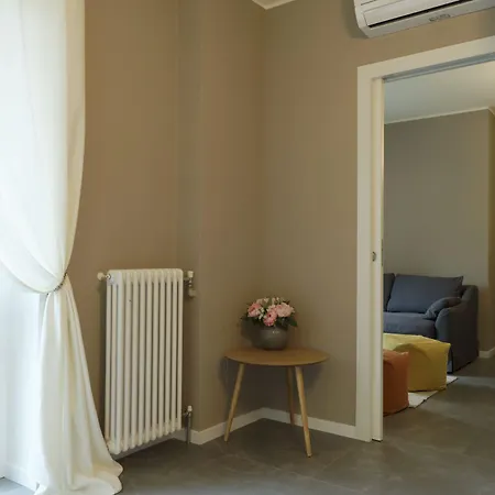 Sugar Ribbon Apartment