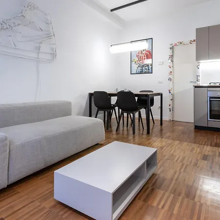 Italianway Easy - Farini 2 Milan