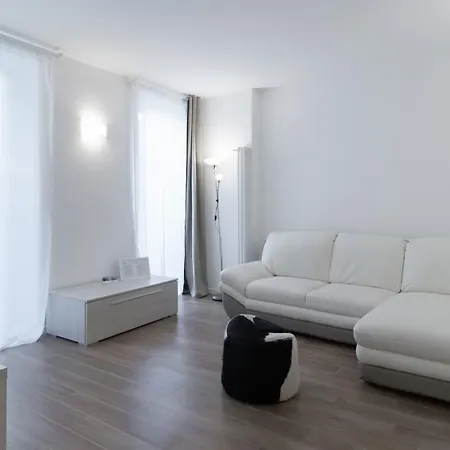 Italianway Collection - Corso Venezia 7