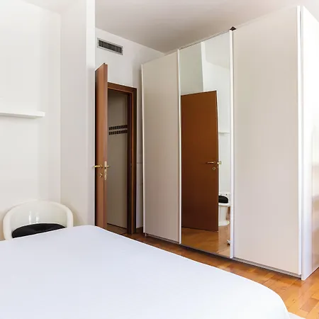 Bnbutler - Marghera - Luminoso Bilocale In Edificio Stile Vecchia Daire Milano