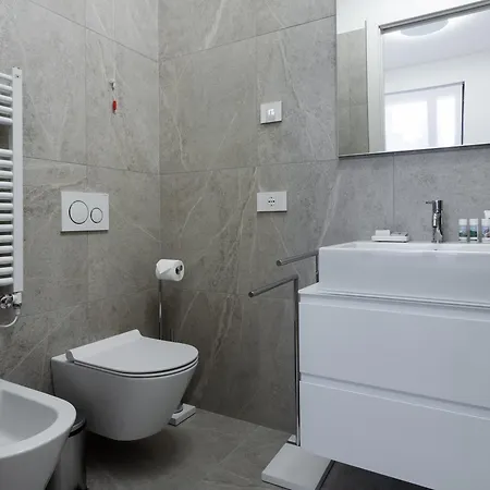 Italianway - Cecchi 18 Daire *