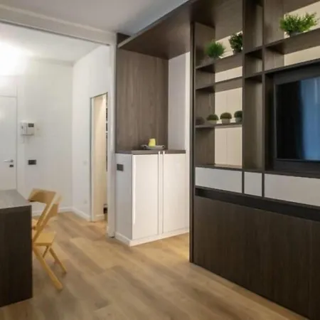 Apartment Madonnina Milan