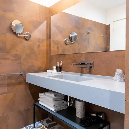 Castello Aparthotel 4*