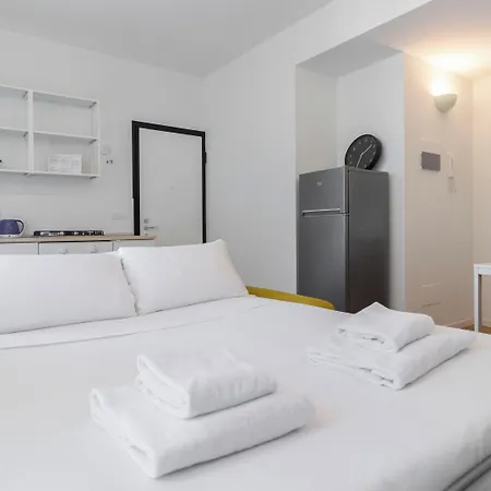 Italianway Easy - Caterina Da Forli 6 * Milan