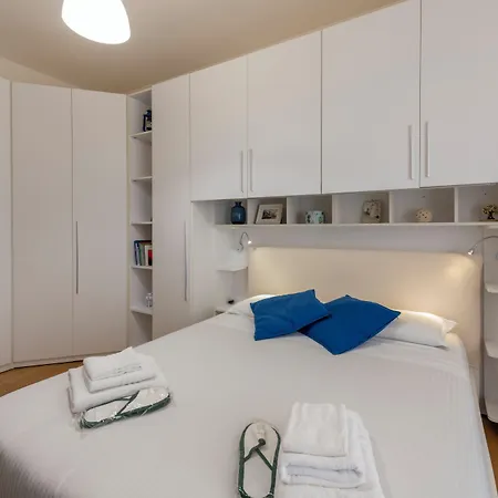 Апартаменты Bnbutler - Strigelli, 13 - Accogliente Bilocale Con Balcone *