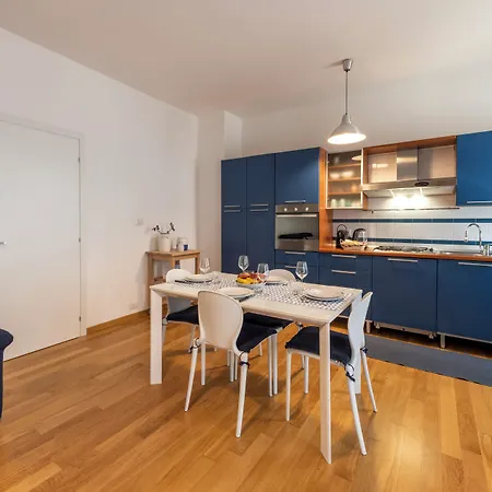 Bnbutler - Strigelli, 13 - Accogliente Bilocale Con Balcone Апартаменты