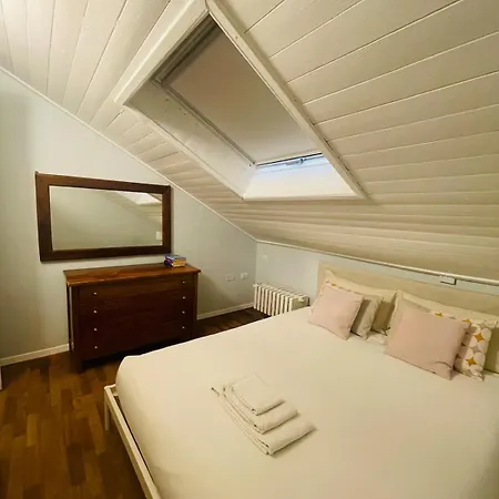 Evy Eden House - City Center Apartments Attic Terrace E Studio Mailand