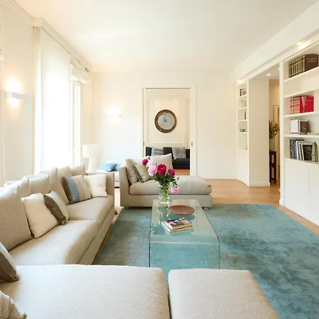 Apartment Brera 33 *