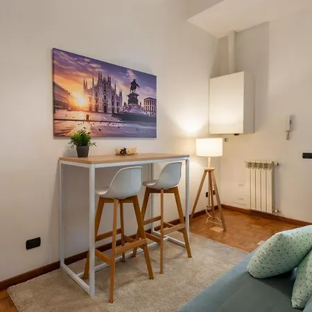 Quiet In The Heart Of Navigli - B Apartment *