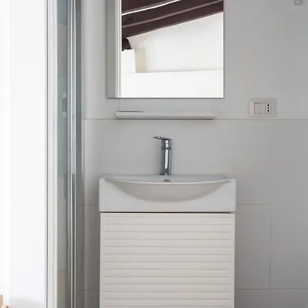 Cozy Near Lejlighed Milano