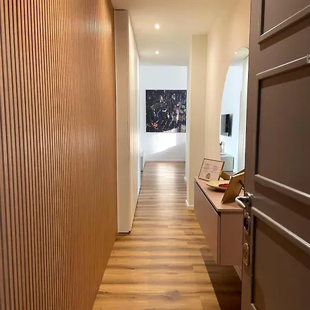 Lula - Zara M3-m5 * Milano