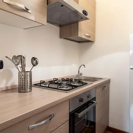 Quiet In The Heart Of Navigli - B * Mailand