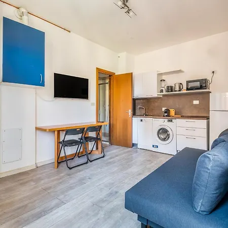 Navigli Via Pavia 4 Pax -wifi Lägenhet *