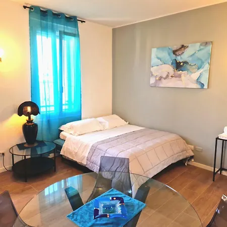 M4 Center - Design Washington - Self Check In - Wifi - Balcony - Ac - Milanoflats Μιλάνο