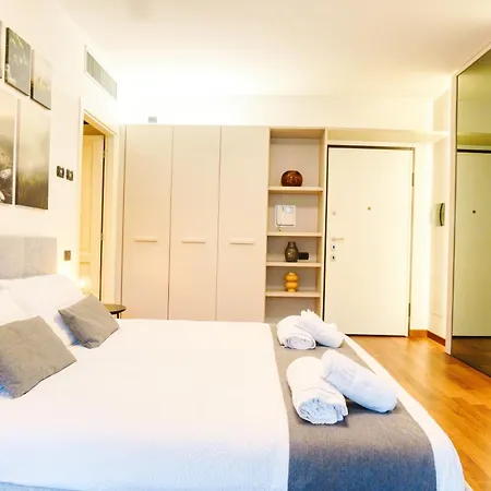 Citylife Prime - In Front Of The Shopping District With Big Terrace And Gym 밀라노