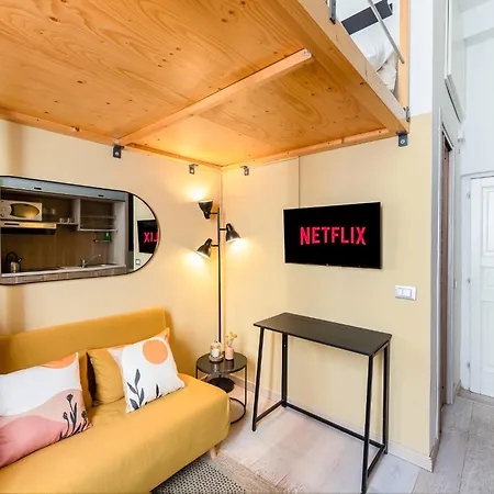 Cozy Studio Apt In The Heart Of Navigli - 10Min Duomo * Milánó