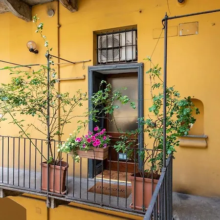 Quiet In The Heart Of Navigli - B Apartment *