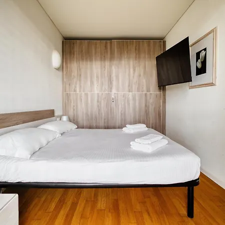 Appartement Giaxtower Gym & Pool Bright Space *