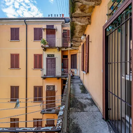 Navigli Via Pavia 4 Pax -wifi דירה *