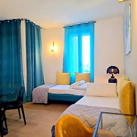 M4 Center - Design Washington - Self Check In - Wifi - Balcony - Ac - Milanoflats *