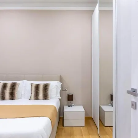 Casati Station Metro M1, M2, M3 شقة *