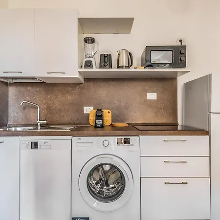 Navigli Via Pavia 4 Pax -wifi Milano