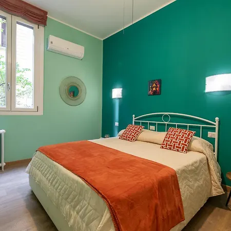 Bilocale Moderno Isola-garibaldi, 4 Posti, Wifi Veloce, Metro A 2 Minuti Apartmán *