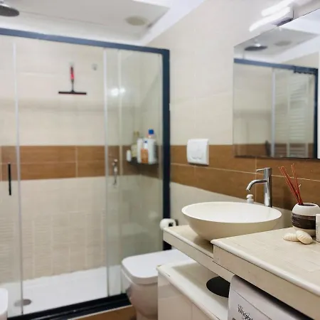 Parcheggio & Metro M2 - Duomo E Navigli - Wifi & Ac Apartment Milan