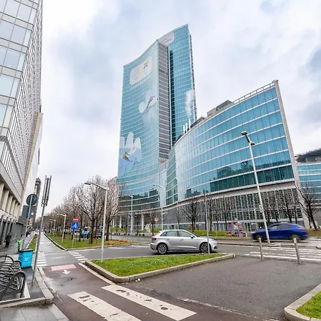 Appartement Bilocale Moderno Isola-garibaldi, 4 Posti, Wifi Veloce, Metro A 2 Minuti *