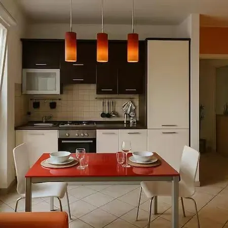 Mivo Porta Romana M3 - 8 Minutes From Duomo And 250m From Metro Lodi * Milaan