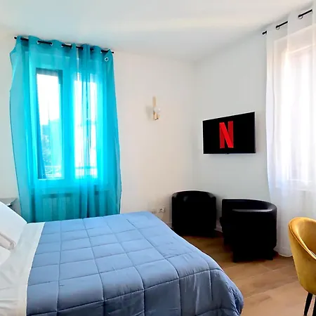M4 Center - Design Washington - Self Check In - Wifi - Balcony - Ac - Milanoflats Διαμέρισμα *