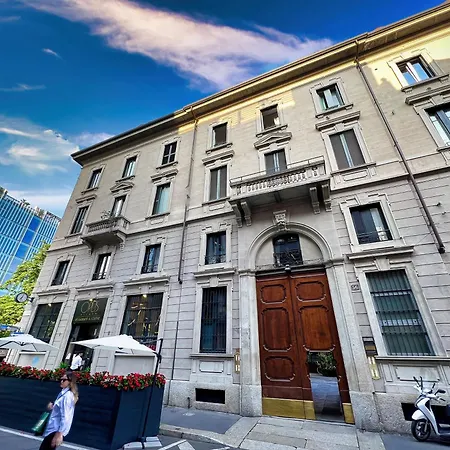 Apartment Taxi No-need - Metro, Train Station To Malpensa, Nightlife And Restaurants