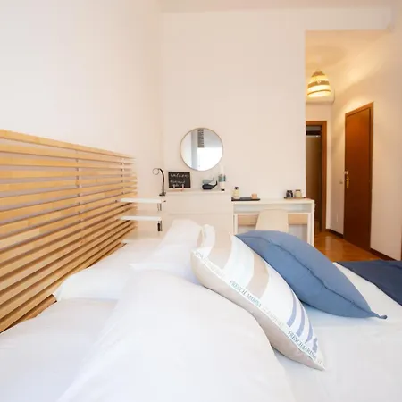 Columpio Isola Rooms&apartment *