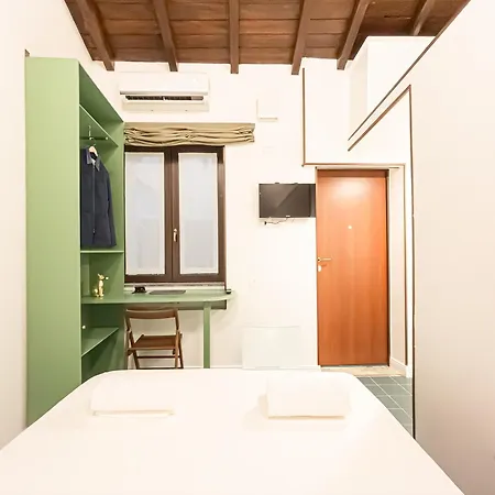 Rrrapido In Brera - Via Mercato *