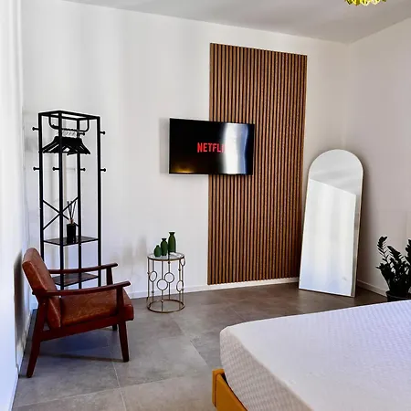 Charming 2 Bed With Private Baths In Center 밀라노