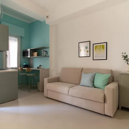 Modern Flats Near Center דירה מילאנו