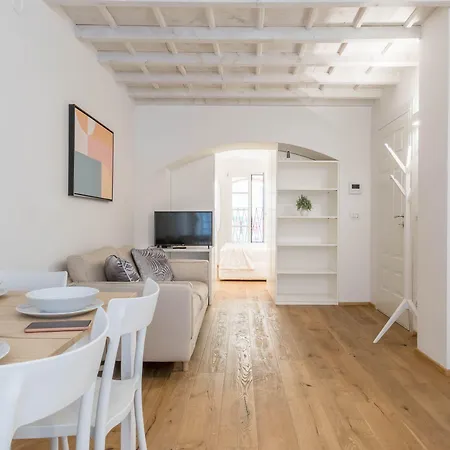 Joivy Fulcorina Apartament *