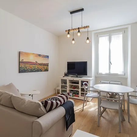 Joivy Cosy 1-bed Near * Milano