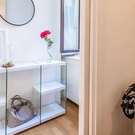 아파트 Joivy Lovely Flat For 5 Close To Sforzesco Castle 밀라노