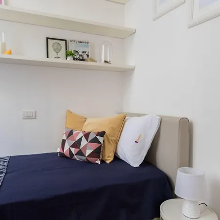 Joivy Lovely Flat For 5 Close To Sforzesco Castle Mediolan