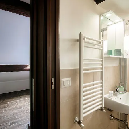 Joivy Stylish Flat, 5-minute Metro Trip To Centre Lejlighed