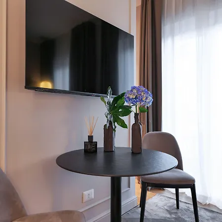 Prestige Boutique - Piazza Duomo View 4*