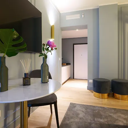 Апартаменты Prestige Boutique - Piazza Duomo View 4*