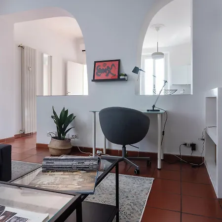 Italianway Easy - Cristoforo Colombo 5b * Milán