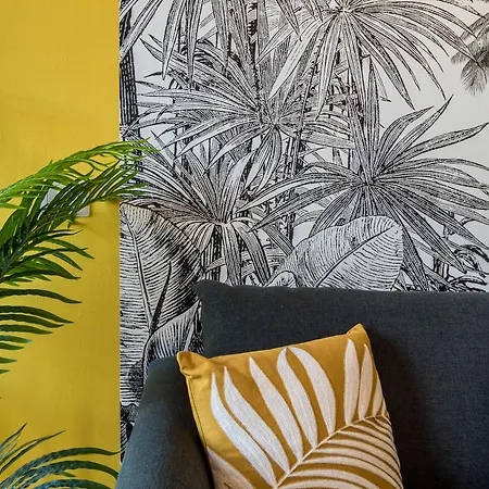 Joivy Superb Close To Fiera And Life *