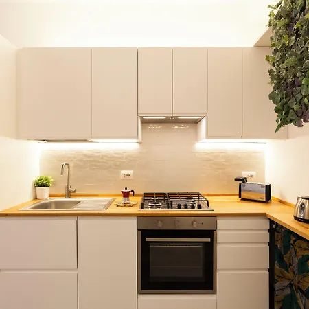 Brenta Floor - Mm3 Yellow Line * Milan