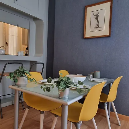 Joivy Contemporary 1-bed Near Duomo Di