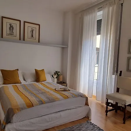 Joivy Contemporary 1-bed Near Duomo Di Διαμέρισμα *