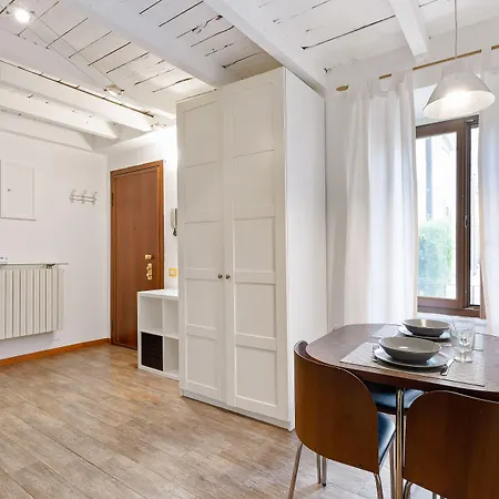 Joivy Beautiful For 2 Near Sempione Park *